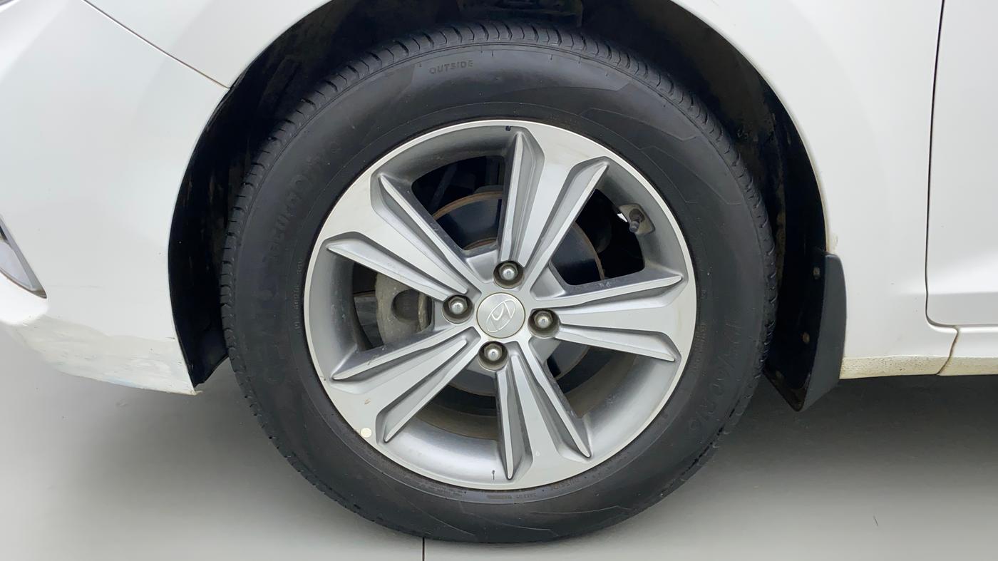 2018 Hyundai Verna 1.6 CRDI SX + AT, Diesel, Automatic, 48,257 km, Left Front Wheel