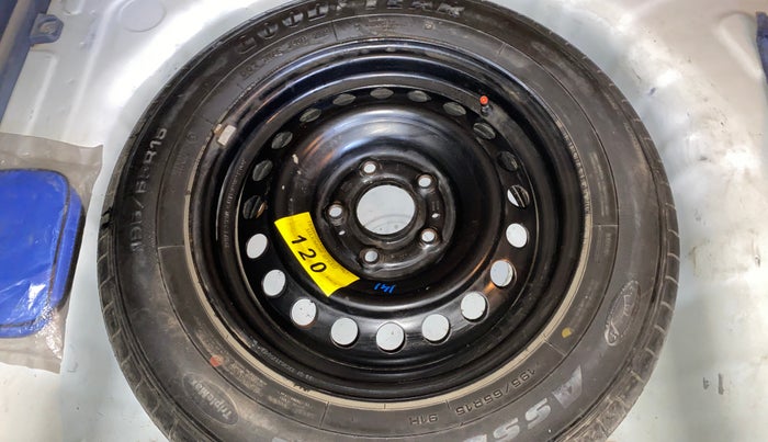 2019 Hyundai VENUE SX 1.0 TURBO DUAL TONE, Petrol, Manual, 74,862 km, Spare Tyre