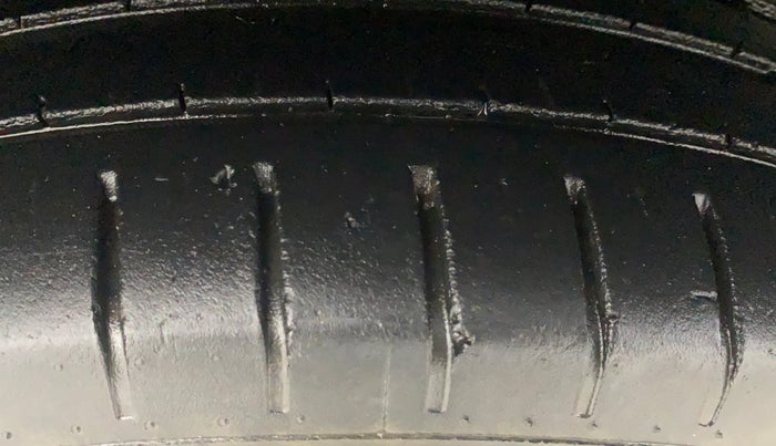 2022 Maruti Baleno ALPHA 1.2 AGS, Petrol, Automatic, 51,234 km, Right Rear Tyre Tread