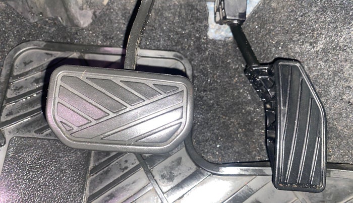 2022 Maruti Baleno ALPHA 1.2 AGS, Petrol, Automatic, 51,234 km, Pedals