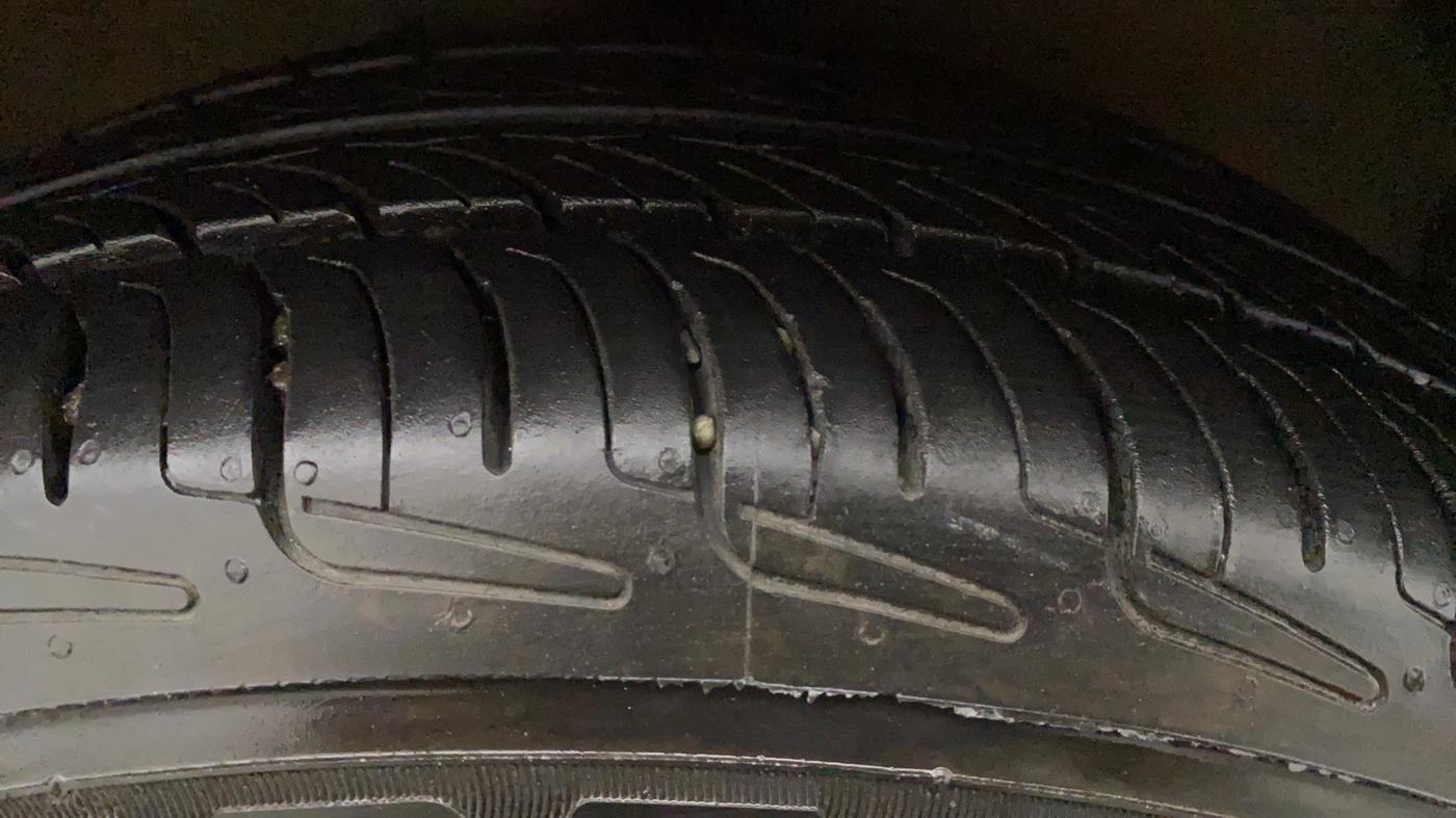 2018 Maruti Celerio VXI CNG, CNG, Manual, 61,716 km, Right Rear Tyre Tread