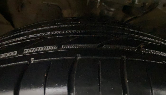 2019 KIA SELTOS GTX PLUS AT 1.5 DIESEL, Diesel, Automatic, 84,476 km, Left Front Tyre Tread