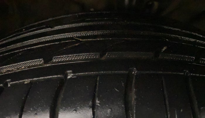 2019 KIA SELTOS GTX PLUS AT 1.5 DIESEL, Diesel, Automatic, 84,476 km, Right Front Tyre Tread