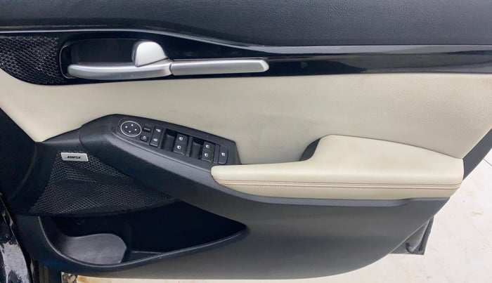 2019 KIA SELTOS GTX PLUS AT 1.5 DIESEL, Diesel, Automatic, 84,476 km, Driver Side Door Panels Control