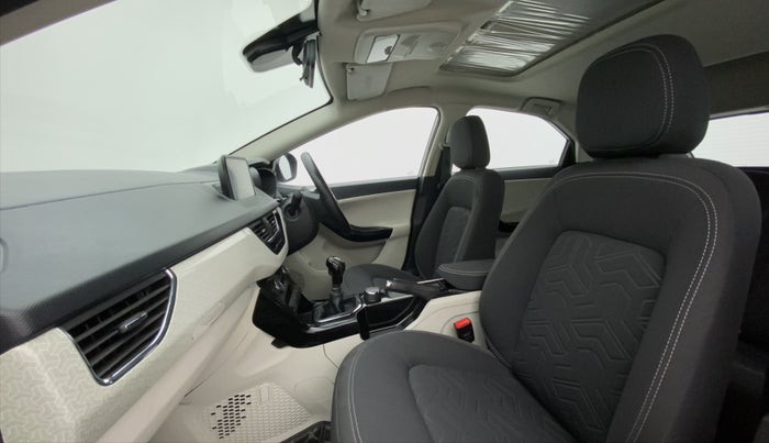 2022 Tata NEXON XZ PLUS (HS) PETROL, Petrol, Manual, 11,192 km, Right Side Front Door Cabin