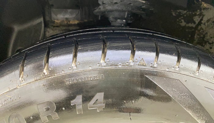 2014 Hyundai Xcent S 1.2, Petrol, Manual, 1,33,901 km, Left Front Tyre Tread