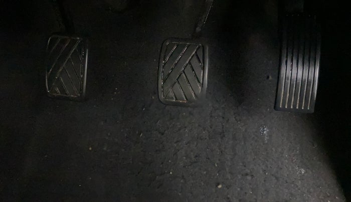 2014 Hyundai Xcent S 1.2, Petrol, Manual, 1,33,901 km, Pedals