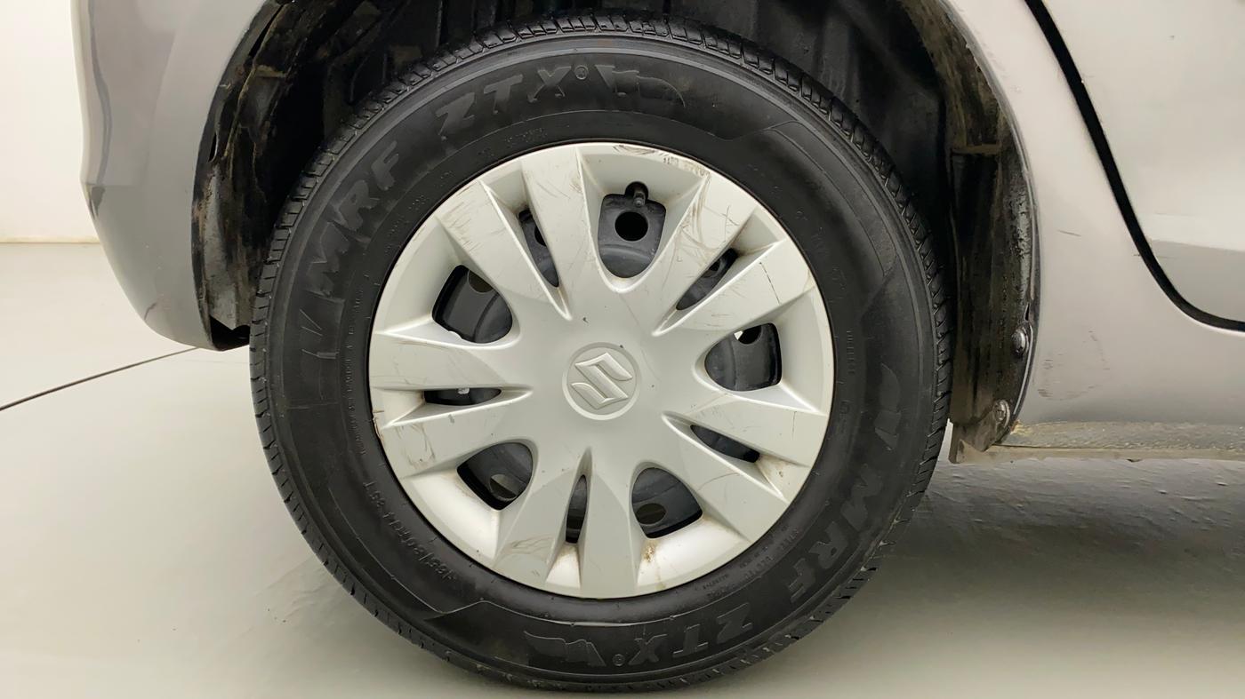2013 Maruti Swift VXI, Petrol, Manual, 78,264 km, Right Rear Wheel