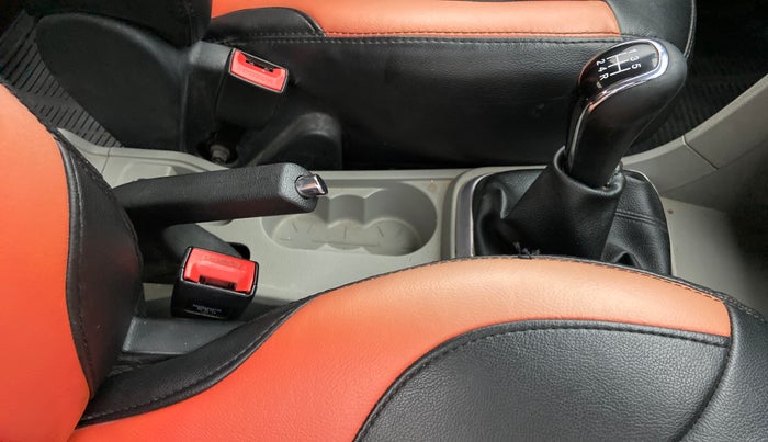 2016 Tata Tiago XT PETROL, Petrol, Manual, 53,445 km, Gear Lever