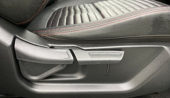 2020 KIA SONET GTX PLUS DCT 1.0, Petrol, Automatic, 10,128 km, Driver Side Adjustment Panel