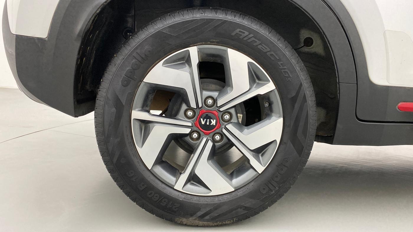 2020 KIA SONET GTX PLUS DCT 1.0, Petrol, Automatic, 10,128 km, Right Rear Wheel