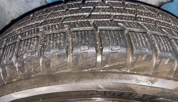 2019 Renault Kwid CLIMBER 1.0 (O), Petrol, Manual, 76,355 km, Left Front Tyre Tread