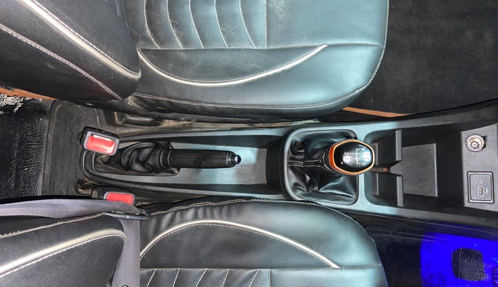 2019 Renault Kwid CLIMBER 1.0 (O), Petrol, Manual, 76,355 km, Gear Lever