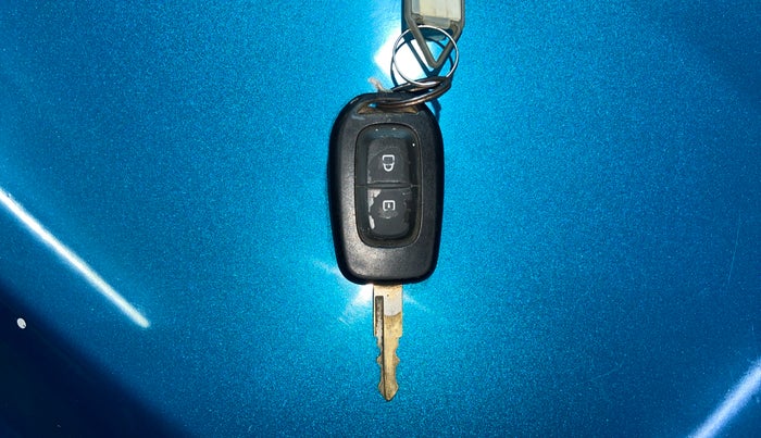 2019 Renault Kwid CLIMBER 1.0 (O), Petrol, Manual, 76,355 km, Key Close Up