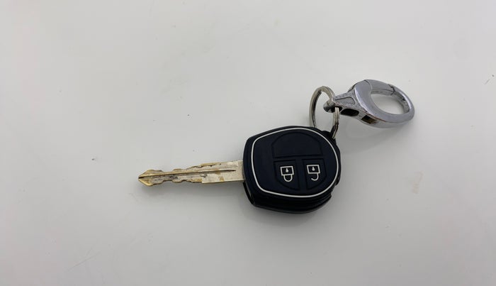 2022 Maruti S PRESSO VXI (O) CNG, CNG, Manual, 61,418 km, Key Close Up