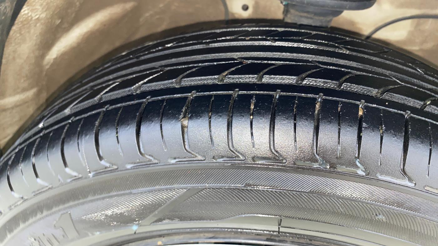 2022 Maruti S PRESSO VXI (O) CNG, CNG, Manual, 61,418 km, Right Front Tyre Tread