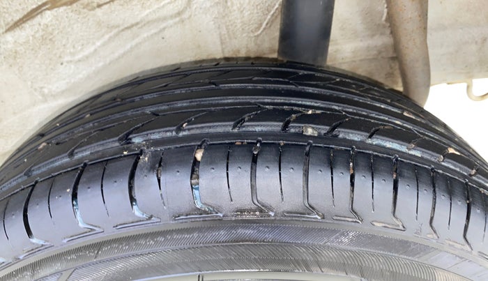 2022 Maruti S PRESSO VXI (O) CNG, CNG, Manual, 61,418 km, Left Rear Tyre Tread