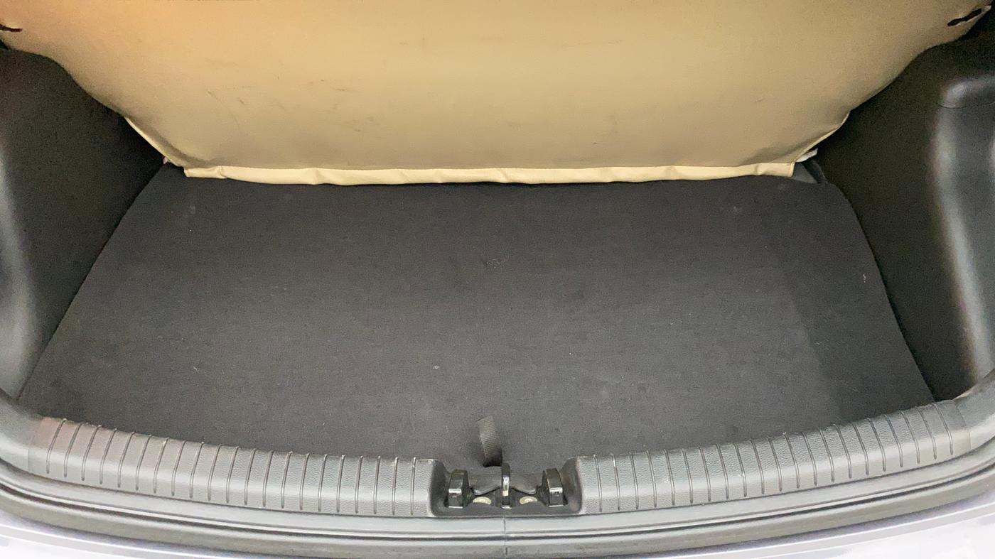 2016 Hyundai Grand i10 ASTA (O) 1.2 KAPPA VTVT, Petrol, Manual, 30,277 km, Boot Inside