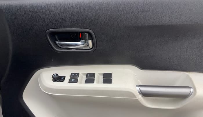 2020 Maruti IGNIS ZETA 1.2 AMT, Petrol, Automatic, 14,277 km, Driver Side Door Panels Control