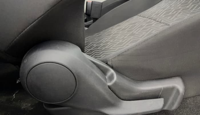 2020 Maruti IGNIS ZETA 1.2 AMT, Petrol, Automatic, 14,277 km, Driver Side Adjustment Panel