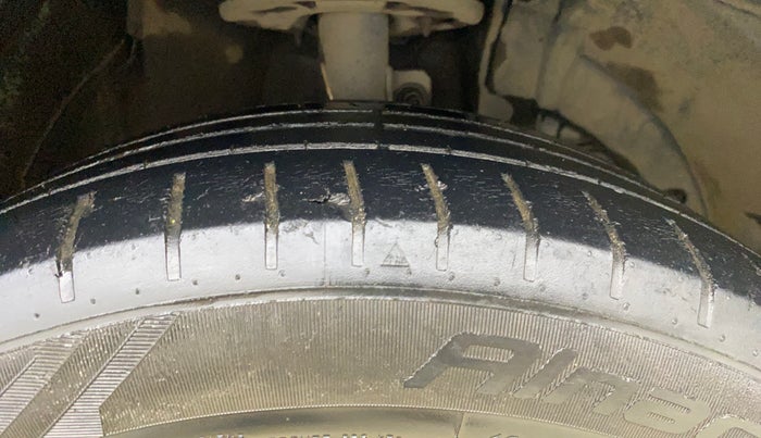 2020 Maruti Baleno ZETA CVT PETROL 1.2, Petrol, Automatic, 57,848 km, Right Front Tyre Tread