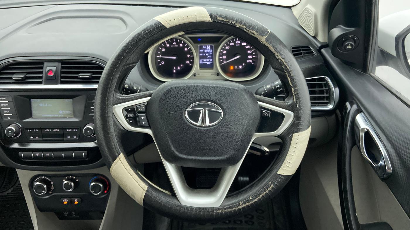 2017 Tata Tiago XZA PETROL, Petrol, Automatic, 50,956 km, Steering Wheel Close Up