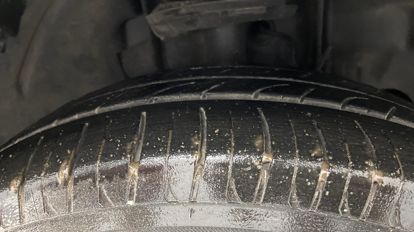 2017 Tata Tiago XZA PETROL, Petrol, Automatic, 50,956 km, Right Front Tyre Tread