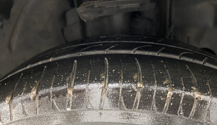2017 Tata Tiago XZA PETROL, Petrol, Automatic, 50,956 km, Right Front Tyre Tread