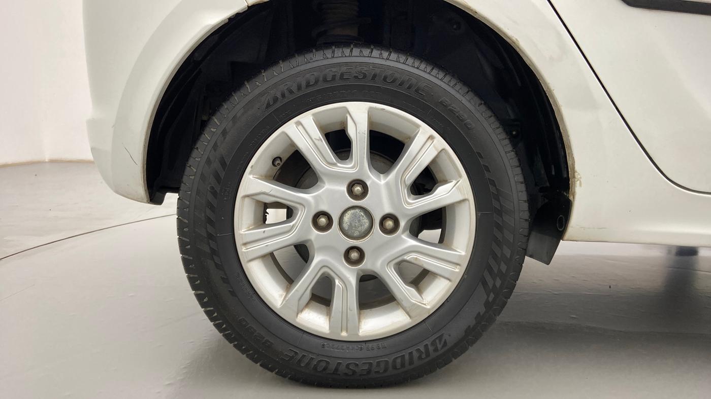 2017 Tata Tiago XZA PETROL, Petrol, Automatic, 50,956 km, Right Rear Wheel