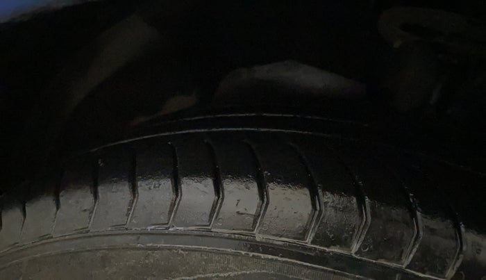 2018 Ford Ecosport TITANIUM + 1.5L PETROL AT, Petrol, Automatic, 70,288 km, Left Front Tyre Tread