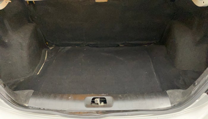 2014 Maruti Swift Dzire VXI, Petrol, Manual, 50,992 km, Boot Inside