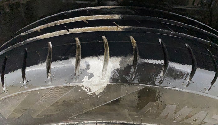 2014 Maruti Swift Dzire VXI, Petrol, Manual, 50,992 km, Right Front Tyre Tread