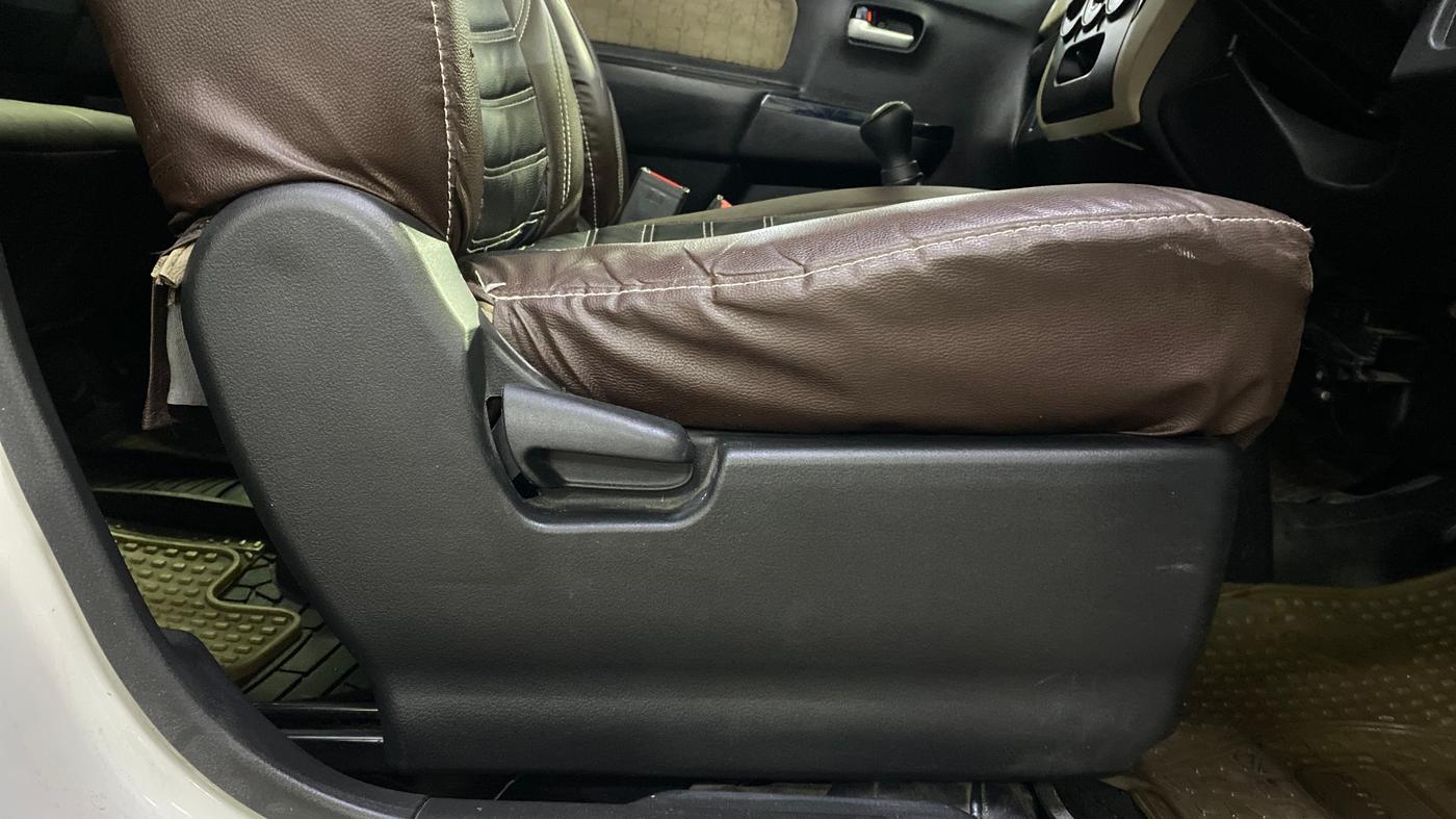 2018 Maruti Wagon R 1.0 VXI+, Petrol, Manual, 80,193 km, Driver Side Adjustment Panel