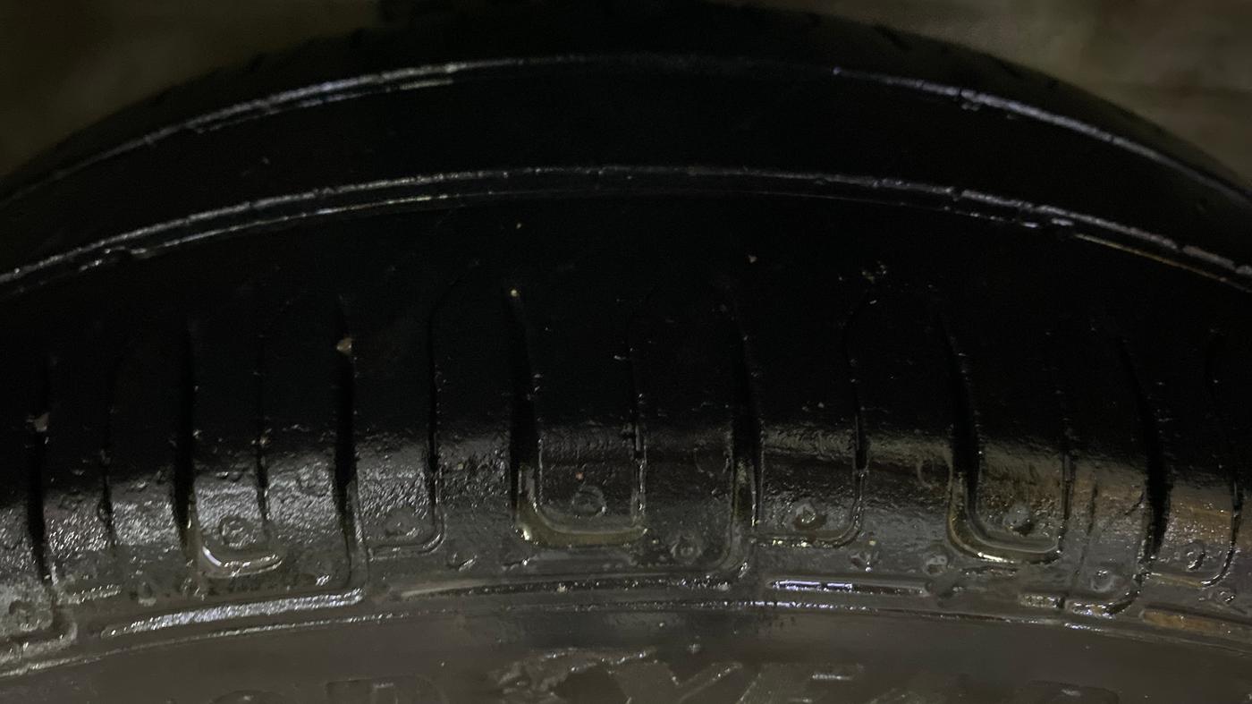 2018 Maruti Wagon R 1.0 VXI+, Petrol, Manual, 80,193 km, Right Front Tyre Tread
