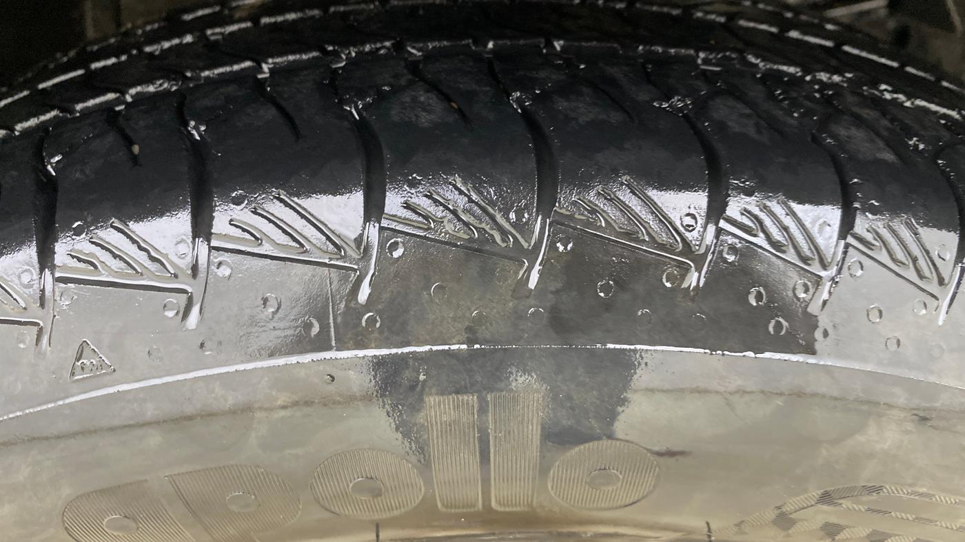 2024 Maruti Grand Vitara ZETA CNG, CNG, Manual, 70,011 km, Right Front Tyre Tread