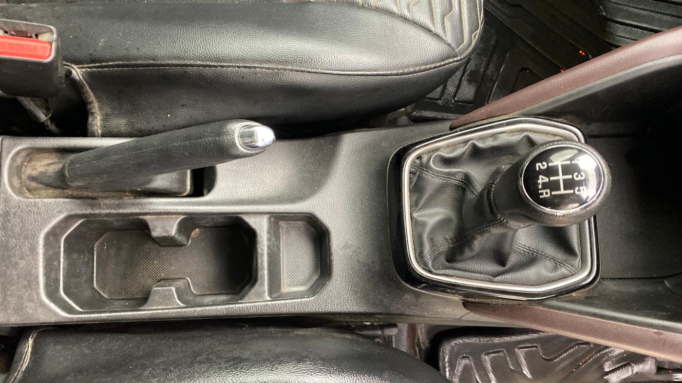 2024 Maruti Grand Vitara ZETA CNG, CNG, Manual, 70,011 km, Gear Lever