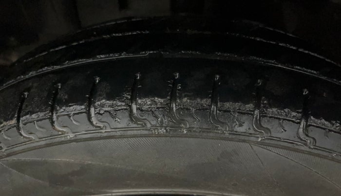 2016 Renault Kwid RXT 0.8, Petrol, Manual, 55,885 km, Left Front Tyre Tread