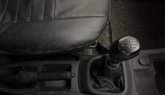 2016 Renault Kwid RXT 0.8, Petrol, Manual, 55,885 km, Gear Lever