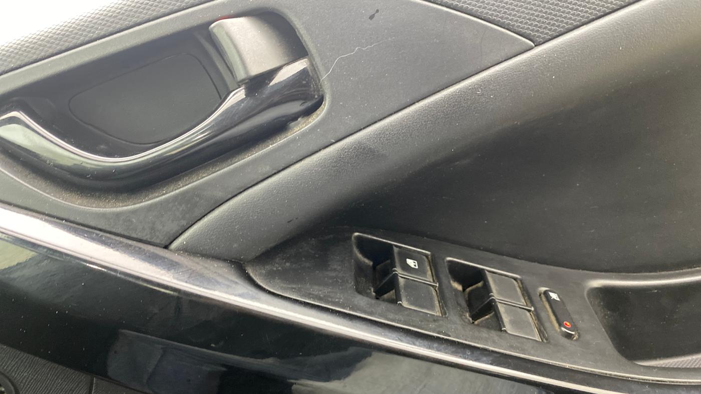 2021 Tata NEXON XZ PLUS PETROL DARK EDITION, Petrol, Manual, 77,428 km, Driver Side Door Panels Control