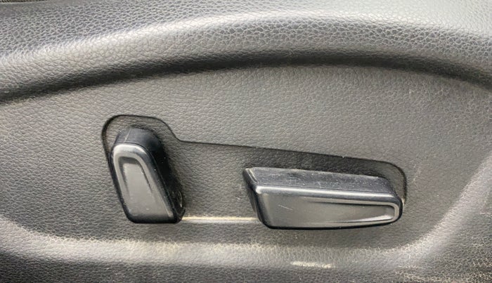 2020 KIA SELTOS GTX PLUS DCT 1.4 PETROL, Petrol, Automatic, 80,297 km, Driver Side Adjustment Panel