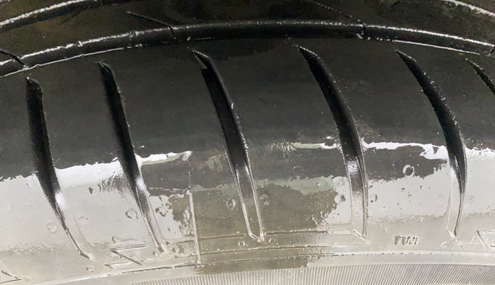 2020 KIA SELTOS GTX PLUS DCT 1.4 PETROL, Petrol, Automatic, 80,297 km, Left Front Tyre Tread