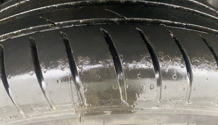 2020 KIA SELTOS GTX PLUS DCT 1.4 PETROL, Petrol, Automatic, 80,297 km, Right Rear Tyre Tread