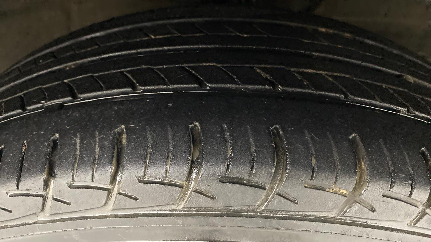 2018 Maruti Baleno DELTA 1.2 K12, Petrol, Manual, 58,667 km, Right Front Tyre Tread