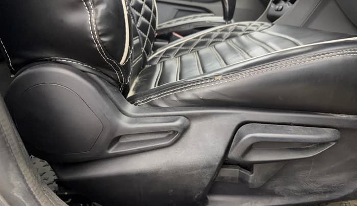 2022 Tata Tiago XTA PETROL, Petrol, Automatic, 39,492 km, Driver Side Adjustment Panel