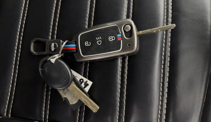 2022 Tata Tiago XTA PETROL, Petrol, Automatic, 39,492 km, Key Close Up