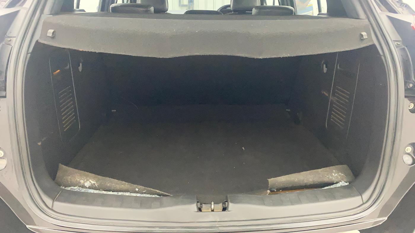 2019 Nissan Kicks XL 1.5, Petrol, Manual, 44,745 km, Boot Inside