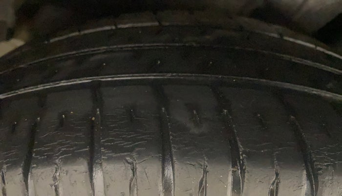 2019 Maruti Dzire ZXI, Petrol, Manual, 51,894 km, Left Rear Tyre Tread