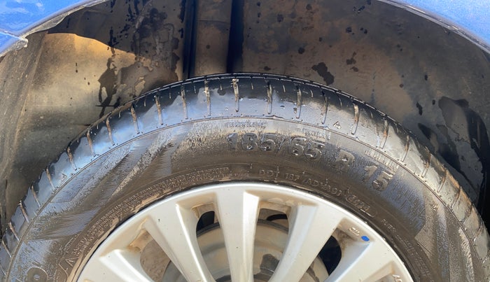 2021 Maruti Ciaz DELTA AT 1.5 SHVS PETROL, Petrol, Automatic, 54,986 km, Right Rear Tyre Tread