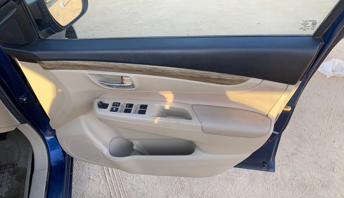 2021 Maruti Ciaz DELTA AT 1.5 SHVS PETROL, Petrol, Automatic, 54,986 km, Driver Side Door Panels Control