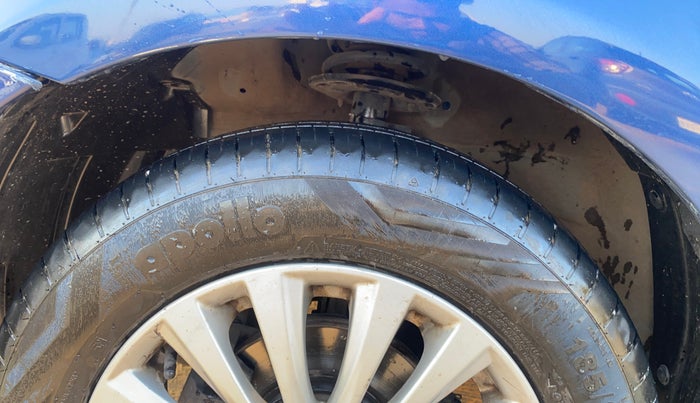 2021 Maruti Ciaz DELTA AT 1.5 SHVS PETROL, Petrol, Automatic, 54,986 km, Left Front Tyre Tread